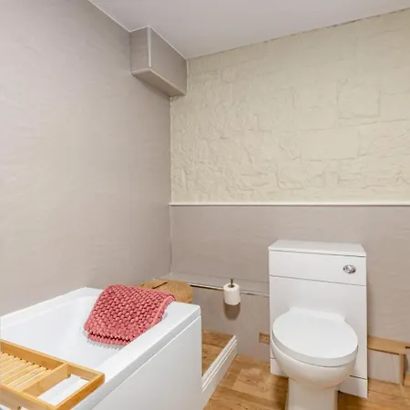 2 Bed In Oc-p44225 * Greystoke